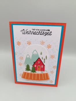 Weihnachtskarte "Winterstille im Schneekugelhaus"